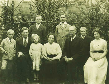 Roots: Genealogy Tips for Family Historians